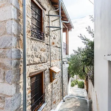 Restored 1902 Stone House With Superb Sea View Feriehus *