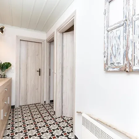 Restored 1902 Stone House With Superb Sea View Feriehus *
