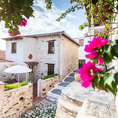 Restored 1902 Stone House With Superb Sea View Feriehus Kallirákhi