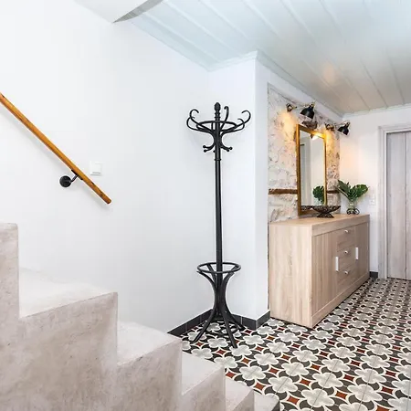 Restored 1902 Stone House With Superb Sea View Holiday home *