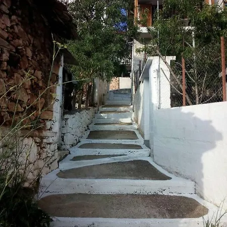 Restored 1902 Stone House With Superb Sea View Kallirakhi
